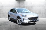 Used 2022 Ford Escape SE image 2