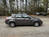 Used 2010 Ford Focus SE image 4