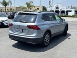 Certified 2019 Volkswagen Tiguan SE w/ Panoramic Sunroof Package image 4