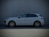 Certified 2023 Porsche Cayenne Platinum Edition image 2