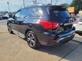 Used 2018 Nissan Pathfinder Platinum image 4