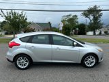 Used 2017 Ford Focus SE image 4