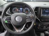 Used 2019 Jeep Cherokee Latitude w/ Popular Appearance Group image 6