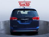Used 2020 Chrysler Pacifica Touring w/ Tire & Wheel Group image 4