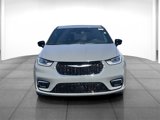 New 2025 Chrysler Pacifica Select image 2