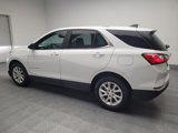 Used 2018 Chevrolet Equinox LT image 3