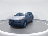 Used 2016 Jeep Cherokee Limited image 2