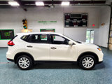 Used 2017 Nissan Rogue S image 5