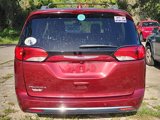 Used 2019 Chrysler Pacifica Touring-L image 4