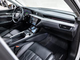 Used 2021 Audi e-tron Prestige w/ Prestige Package image 6