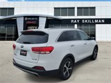 Used 2017 Kia Sorento EX image 4