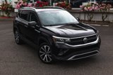 Used 2022 Volkswagen Taos SE image 2