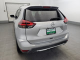 Used 2018 Nissan Rogue SV image 6