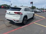 Used 2020 Volkswagen Atlas Cross Sport SEL Premium R-Line image 3
