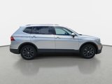 Used 2022 Volkswagen Tiguan SE w/ Panoramic Sunroof Package image 4
