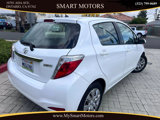 Used 2014 Toyota Yaris 4-Door Hatchback image 4