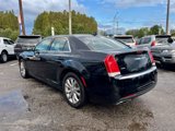 Used 2021 Chrysler 300 Touring L image 4