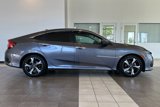 Used 2017 Honda Civic Touring image 3