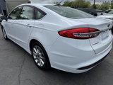 Used 2017 Ford Fusion SE w/ Fusion SE Technology Package image 4