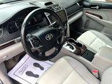 Used 2012 Toyota Camry XLE w/ Leather Pkg image 3