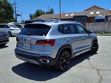 Certified 2022 Volkswagen Taos SE w/ IQ.Drive SE Package image 5
