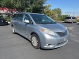 Used 2014 Toyota Sienna XLE image 2