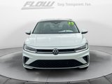 Certified 2025 Volkswagen Jetta SE w/ Sunroof Package image 2