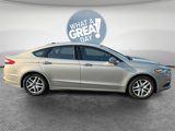 Used 2015 Ford Fusion SE image 2