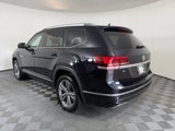 Used 2018 Volkswagen Atlas SE w/ R-Line Package image 4