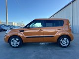 Used 2011 Kia Soul + w/ Audio Pkg image 6