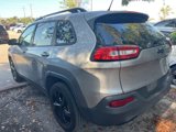 Used 2018 Jeep Cherokee Latitude w/ Altitude Package image 4