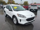 Used 2022 Ford Escape SE image 3