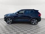Certified 2022 Volvo XC40 T5 R-Design w/ Climate Package image 4