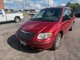 Used 2006 Chrysler Town & Country Limited w/ Trailer Tow Prep Group image 2