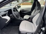 Used 2022 Toyota Corolla LE image 4