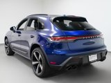 Certified 2024 Porsche Macan image 3