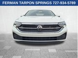 Used 2023 Volkswagen Jetta SE image 2