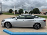 Used 2023 Nissan Altima 2.5 SV image 5