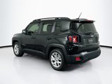 Used 2017 Jeep Renegade Latitude w/ Popular Equipment Group image 5