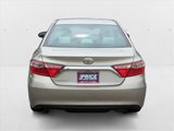 Used 2015 Toyota Camry LE image 6