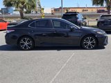 Used 2020 Toyota Camry SE image 2