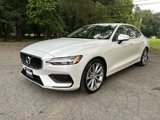 Certified 2020 Volvo S60 T6 Momentum w/ Premium Package image 4