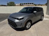 Used 2023 Kia Soul LX w/ LX Technology Package image 3