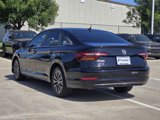 Used 2019 Volkswagen Jetta SEL w/ Cold Weather Package image 5