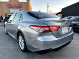 Used 2020 Toyota Camry LE image 5