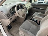 Used 2004 Toyota Sienna LE image 2