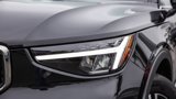 Used 2025 Volvo XC40 B5 Core image 2
