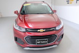 Used 2022 Chevrolet Trax LT w/ LT Convenience Package image 2