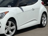 Used 2015 Hyundai Veloster image 3