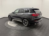 Used 2022 BMW X5 sDrive40i w/ Parking Assistance Package image 5